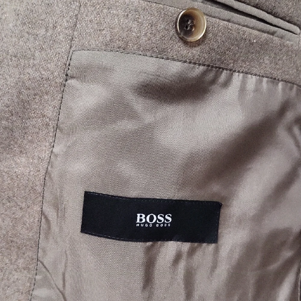 BOSS Hugo Boss Beige Wool Blend Harvis‎ Jacket. Size 42L